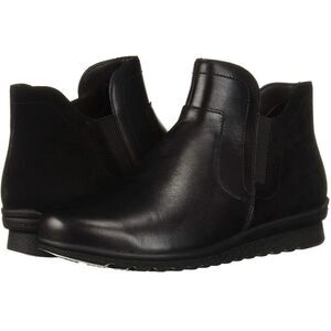 Aravon Women's Josie Bootie Ankle Boot